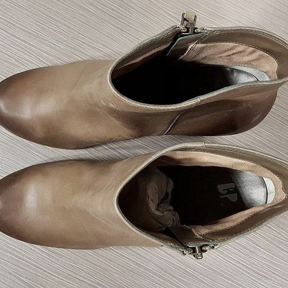 BP. 'Trolley' Ankle Bootie, Taupe Leather, Womens Size 5.5 & 7.5 - Picture 8 of 9